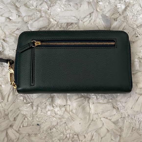Green Fossil wristlet wallet - Picture 4 of 7